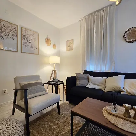 Linda Διαμέρισμα *